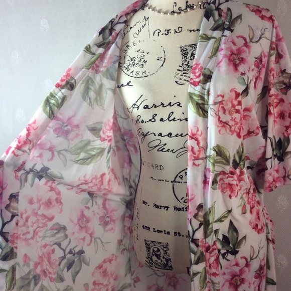 Show Me Your Mumu White Pink Floral Short Robe OS - Picture 5 of 8